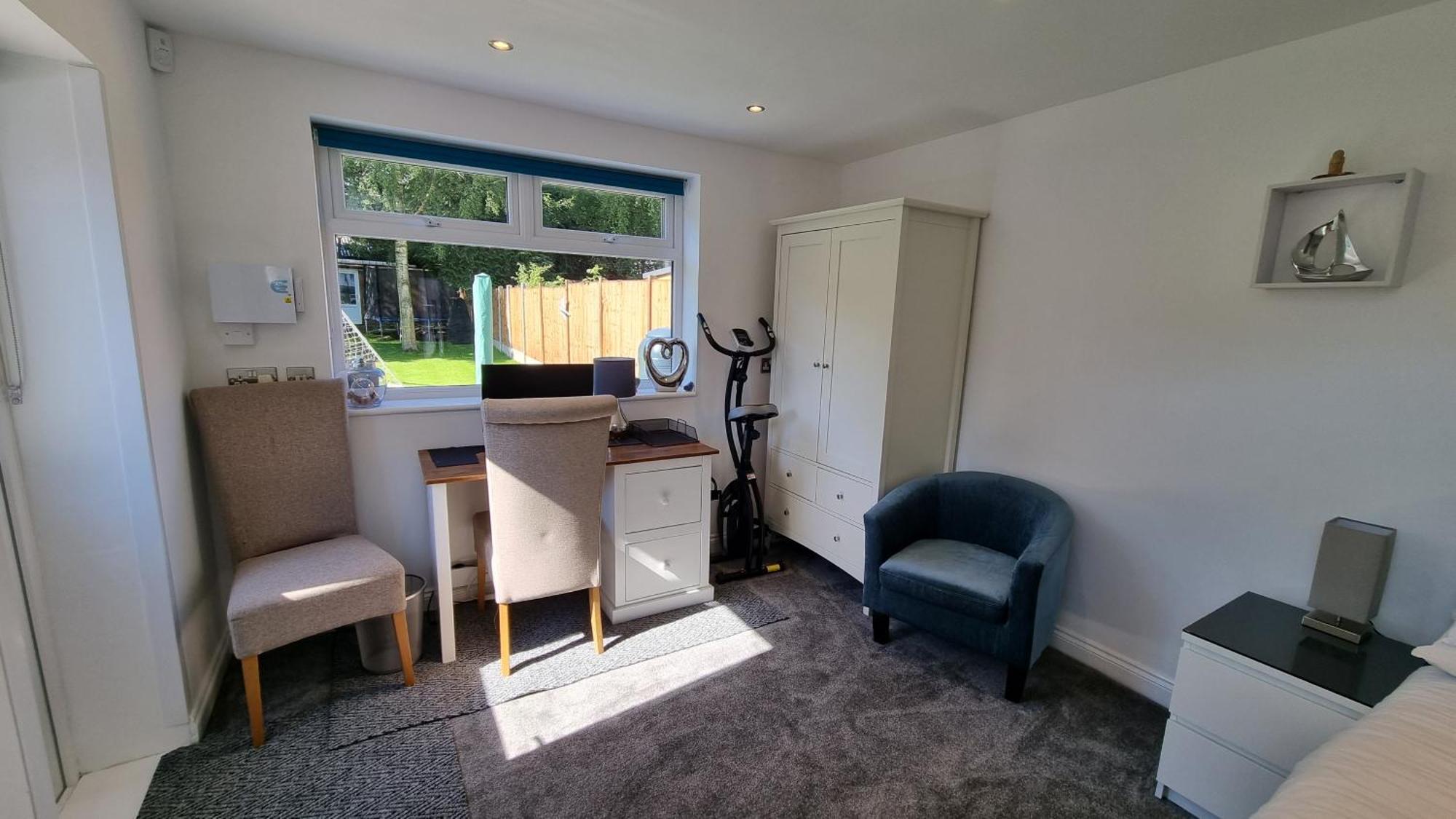 Apartamento Self-Contained Annex, With Parking. Sittingbourne Exterior foto