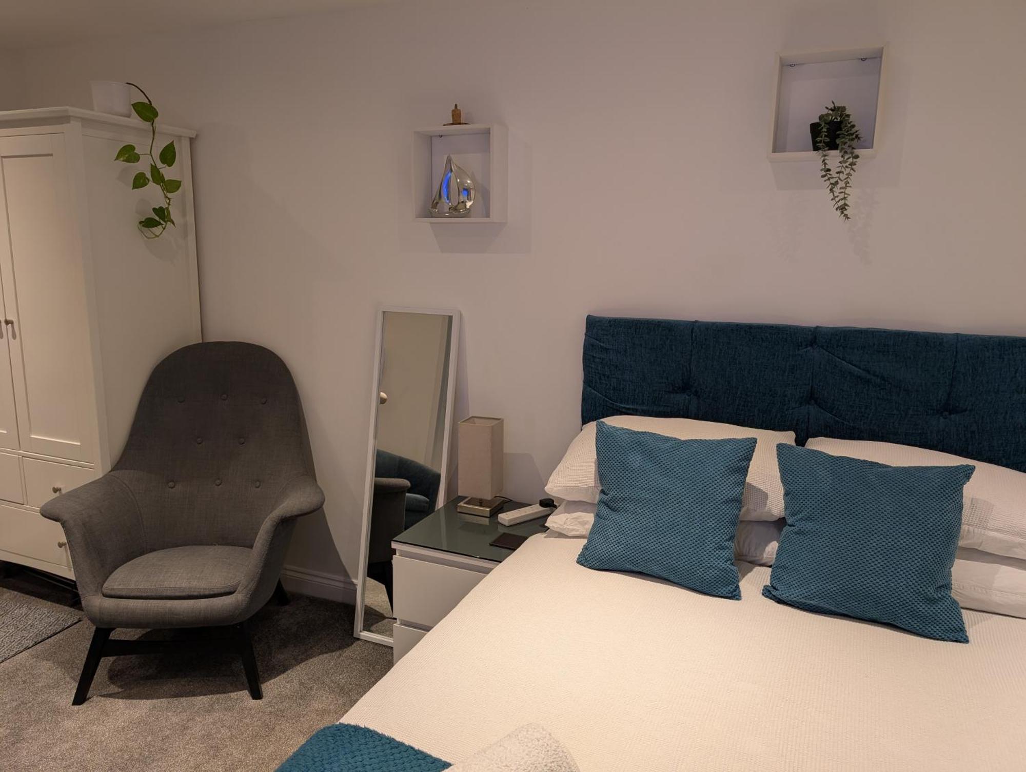 Apartamento Self-Contained Annex, With Parking. Sittingbourne Exterior foto